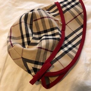 Burberry vintage check sun hat